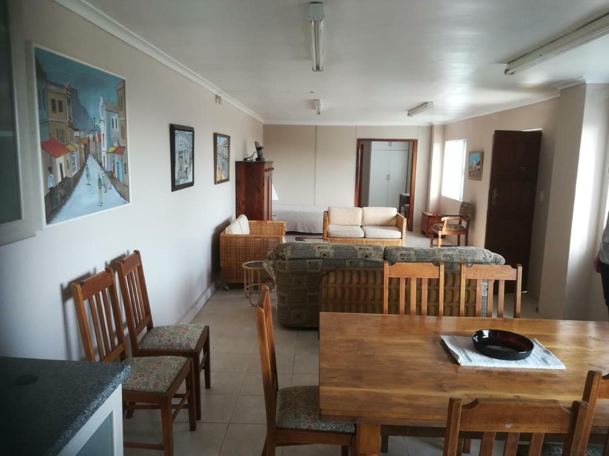 Daphne'S Place Hermanus Exterior photo